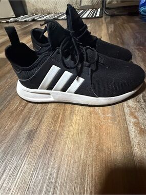 adidas Mens 5.5 Black Sneakers with White Stripes